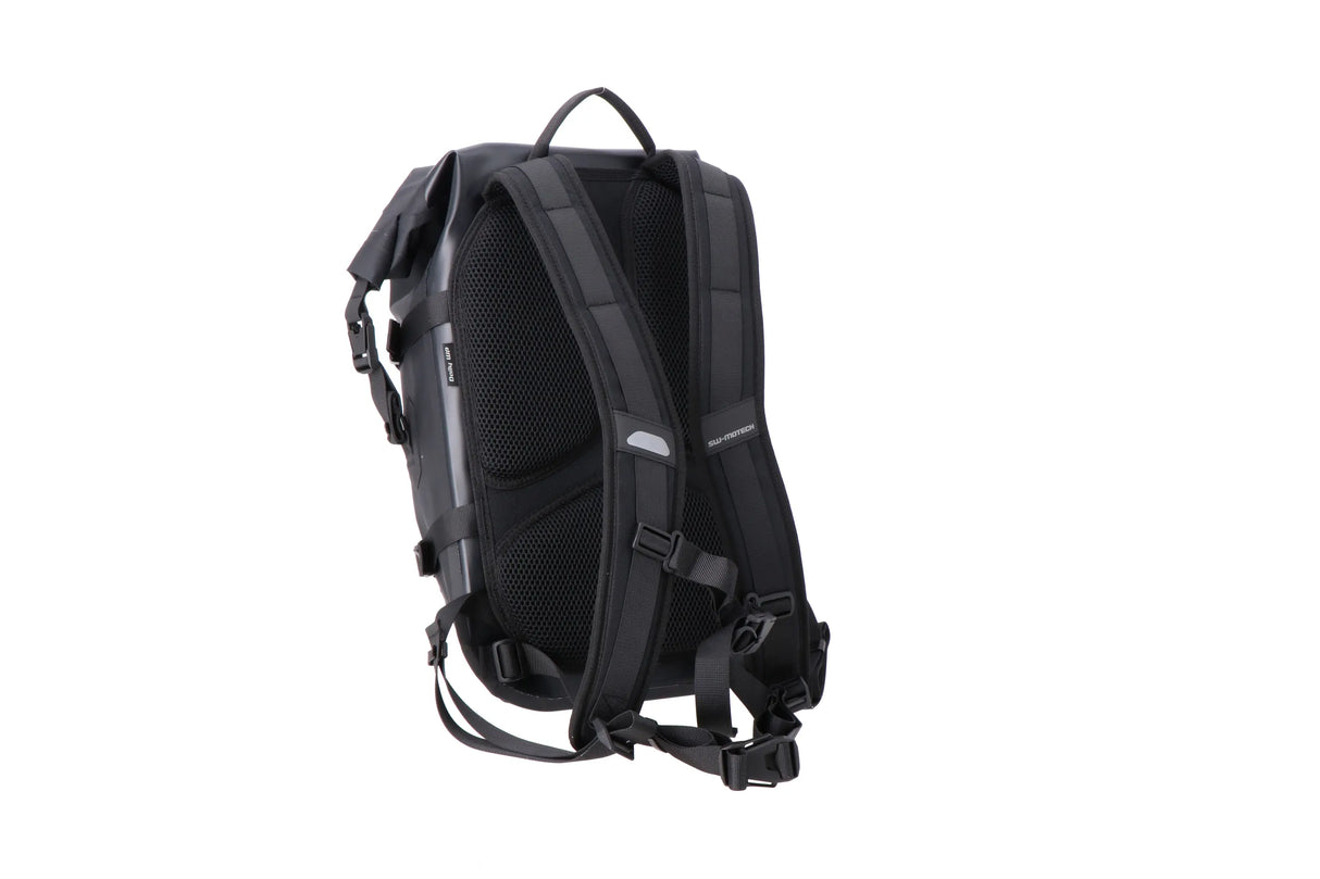 Mochila Daily WP 22 l. Negro. Impermeable.