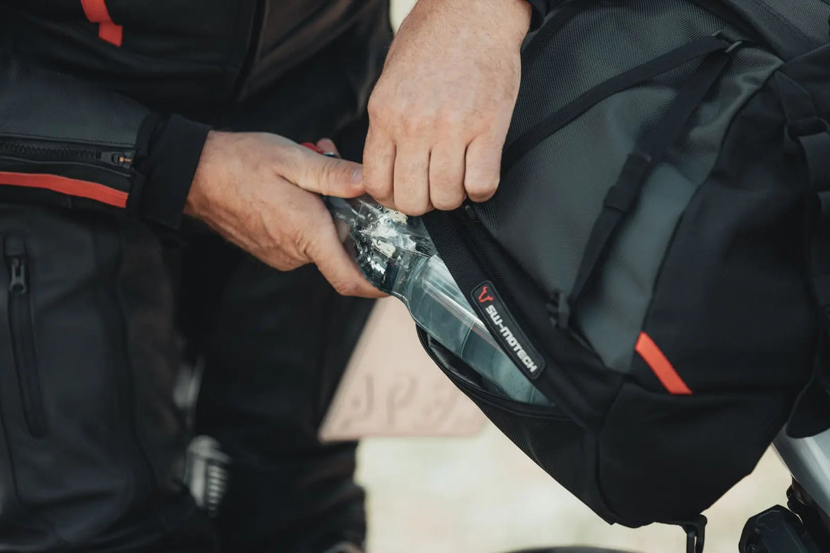 Bolsa trasera PRO Cargobag 1680D Nailon ballistic. Negro/Antracita. 50 l.