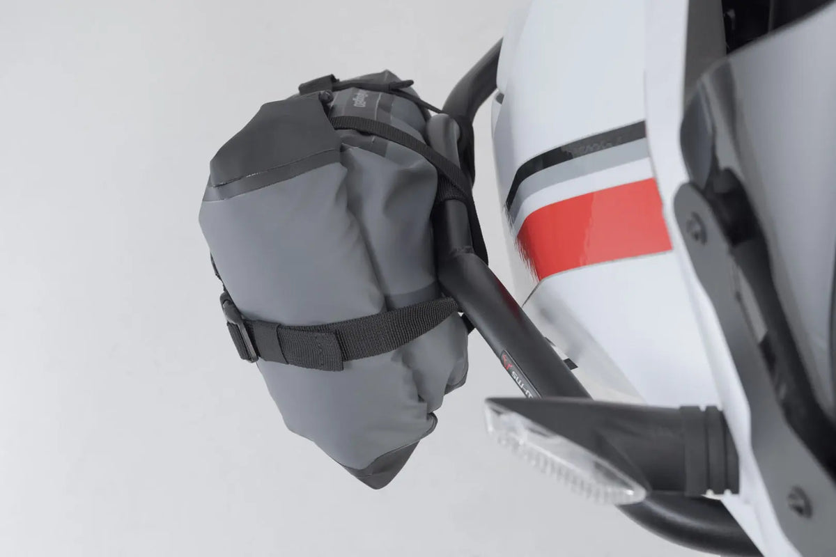 Bolsa trasera Drybag 80 8 l. Impermeable. Gris/Negro.